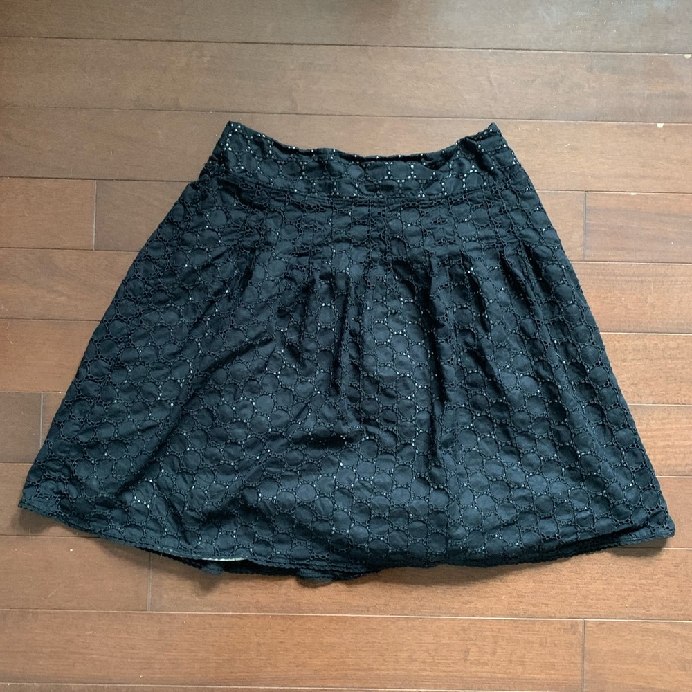 Ann Taylor Black Lace Skirt Size 2P